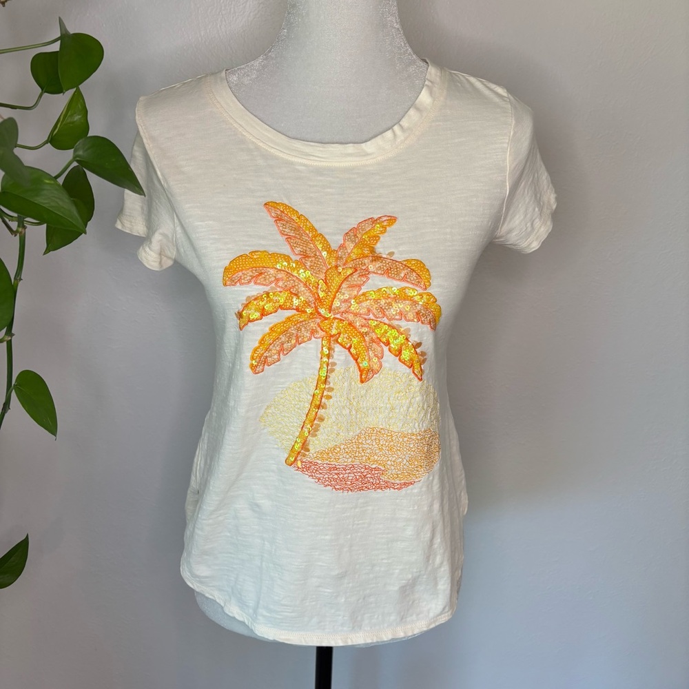 Tommy Bahama Sequin Palm Tree T-Shirt
Size XXS